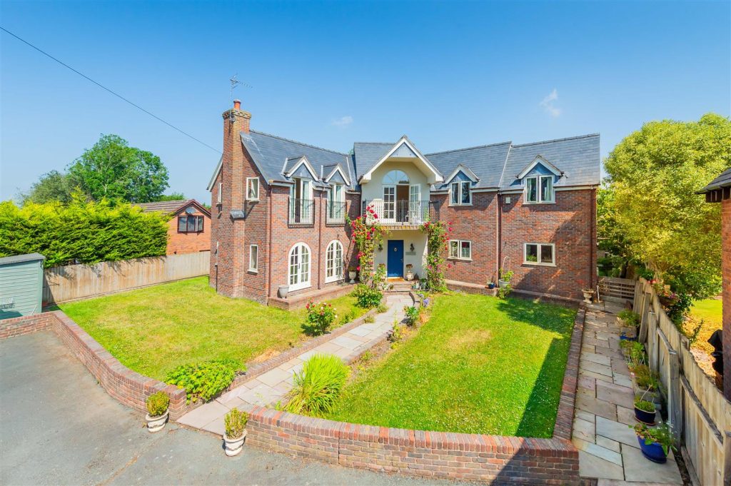 Baytree Close, St Martins