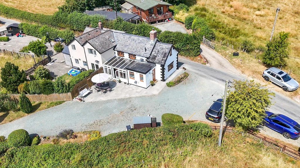 Llanfair Caereinion