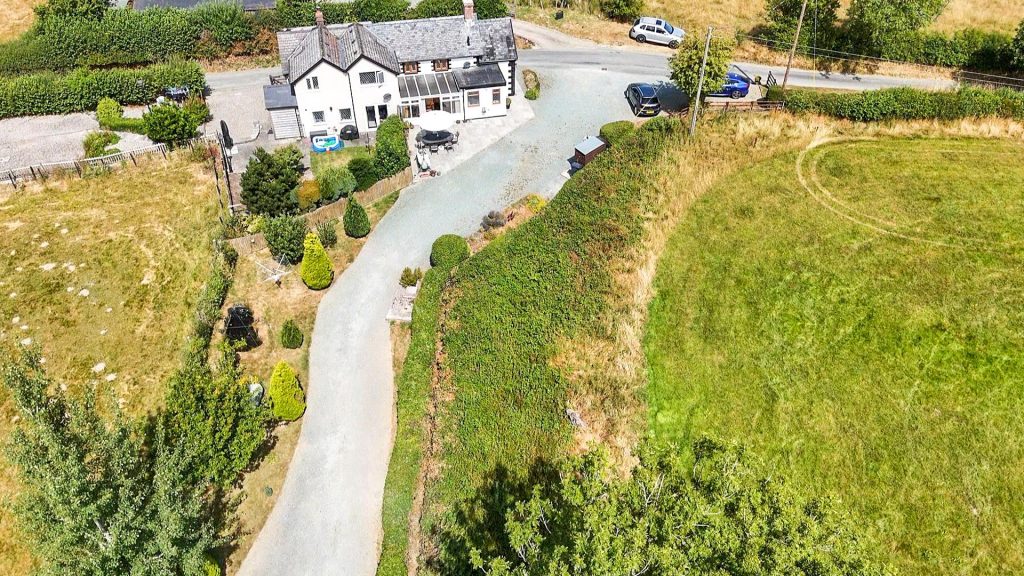 Llanfair Caereinion