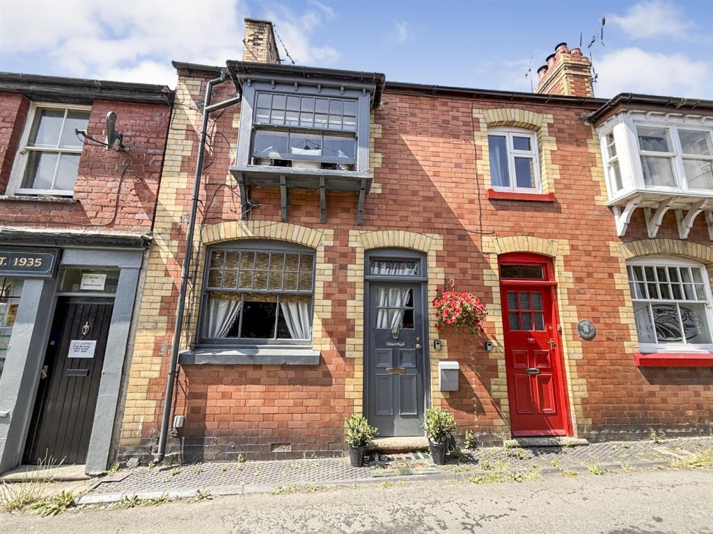Park Street, Llanrhaeadr Ym Mochnant, Oswestry