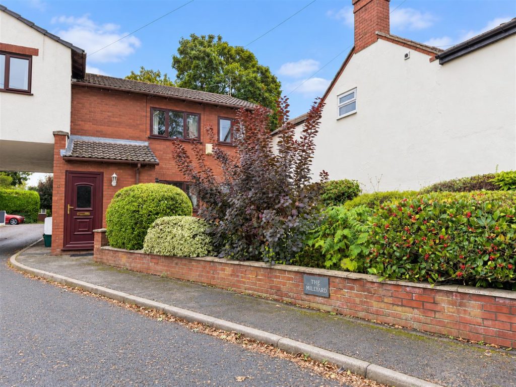 Chester Road, Lavister, Rossett, Wrexham