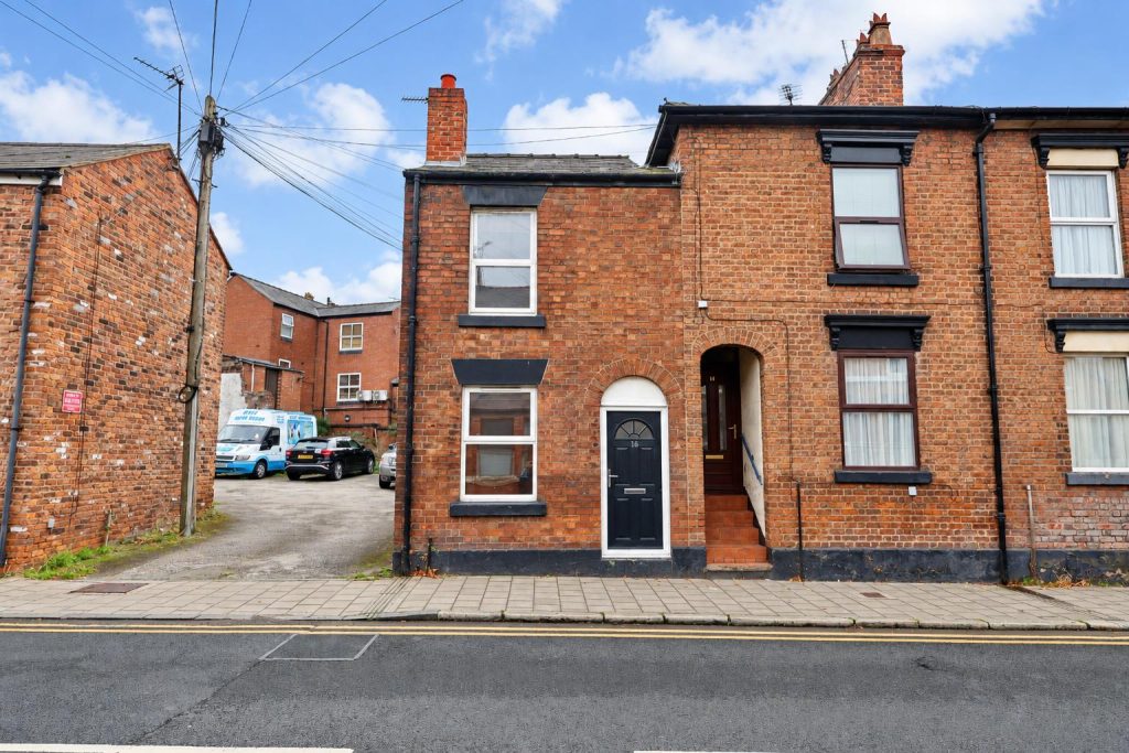 Tarvin Road, Boughton